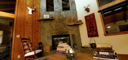 Blue Jay's Nest Sequoia Cabin in Ponderosa, CA - Ponderosa, California - glamping.directory