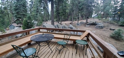 Blue Jay's Nest Sequoia Cabin in Ponderosa, CA - Ponderosa, California - glamping.directory