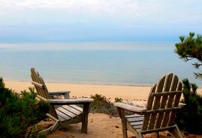 Charming Cottage Rental on a Private Beach in Cape Cod, Massachusetts - Truro, Massachusetts - glamping.directory