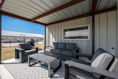 Industrial-Chic Cottage Retreat with Outdoor Space Near Kyle Field & Easterwood Airport in Dr. College Station, Texas - College Station, Texas - glamping.directory
