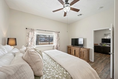Industrial-Chic Cottage Retreat with Outdoor Space Near Kyle Field & Easterwood Airport in Dr. College Station, Texas - College Station, Texas - glamping.directory