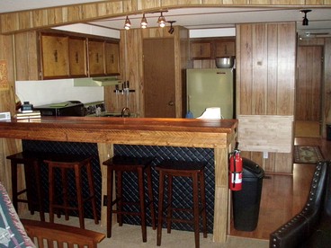 Spacious Family-Friendly Cabin Rental for a River Getaway in Darby, Montana - Darby, Montana - glamping.directory
