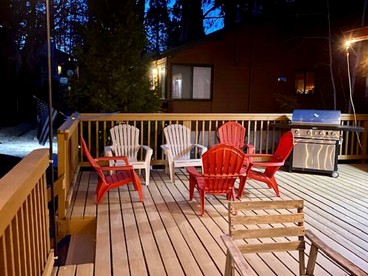 Cute Quiet Cottage in the San Bernardino Mountains for a Peaceful Family Retreat in Green Valley Lake, California - Green Valley Lake, California - glamping.directory