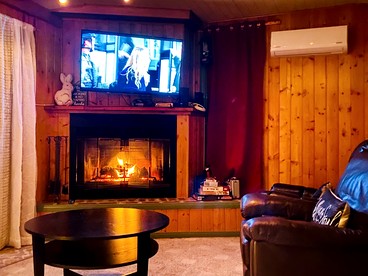 Cute Quiet Cottage in the San Bernardino Mountains for a Peaceful Family Retreat in Green Valley Lake, California - Green Valley Lake, California - glamping.directory