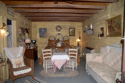Bed and Breakfast Guest Cottage for Two near Bellville, Texas - Bellville, Texas - glamping.directory