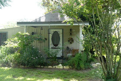 Bed and Breakfast Guest Cottage for Two near Bellville, Texas - glamping.directory