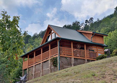 Exclusive Cabin Rental near the Great Smoky National Park in Tennessee - glamping.directory