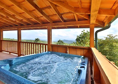 Exclusive Cabin Rental near the Great Smoky National Park in Tennessee - Sevierville, Tennessee - glamping.directory