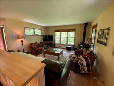 Amazing Lakeside Glamping Destination: Family-Friendly Cabin in Winter, Wisconsin - Winter, Wisconsin - glamping.directory