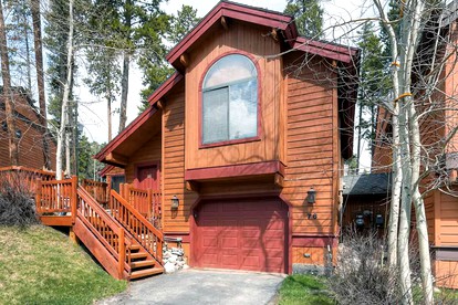 Lovely Cabin Rental for a Mountain Retreat near Breckenridge, Colorado - glamping.directory