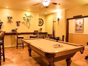 Exceptional 16-Person Vacation Villa Rental for Groups near Paso Robles, California - Paso Robles, California - glamping.directory
