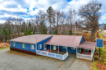 Cozy Cabin Nestled into the Charm of Nature in Maine - glamping.directory
