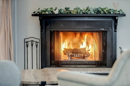 Cozy Cabin with Cute Gazebo and Fire Pit, near Sleepy Creek and Harpers Ferry National Historical Park, West Virginia - Hedgesville, West Virginia - glamping.directory