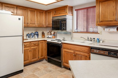 Mountain Cabin Getaway with a Stone Fireplace near Downtown Durango, Colorado - Durango, Colorado - glamping.directory