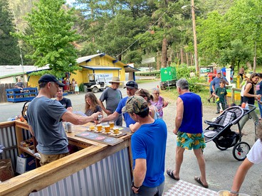 Relaxing Deluxe Cabin in the Wilderness and Beauty of Northern California's Trinity Alps, Big Bar California - Big Bar, California - glamping.directory