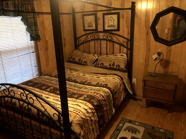 Relaxing Deluxe Cabin in the Wilderness and Beauty of Northern California's Trinity Alps, Big Bar California - Big Bar, California - glamping.directory