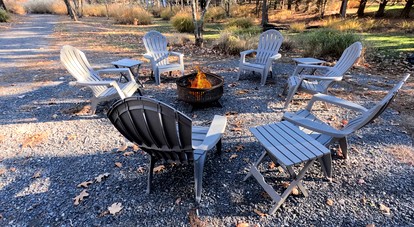 Gorgeous Vacation Rental with Grill, Fire Pit, Golf Course Views, and Resort Access in Hedgesville, West Virginia - Hedgesville, West Virginia - glamping.directory