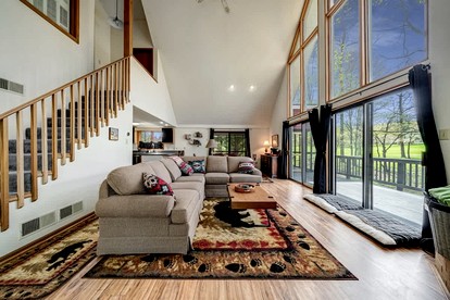 Gorgeous Vacation Rental with Grill, Fire Pit, Golf Course Views, and Resort Access in Hedgesville, West Virginia - Hedgesville, West Virginia - glamping.directory
