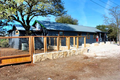 Gorgeous Medina River Cabin with a Spacious Deck Ideal for Vacations in Texas - glamping.directory