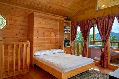 Secluded Cabin with Gorgeous Vistas and Hot-tub in Sevierville, Tennessee - Sevierville, Tennessee - glamping.directory