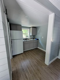 Romantic Glamping Getaway Perfect for Quality Time with Your Partner: Cute Tiny House near Owensville, Missouri - Canaan Township, Missouri - glamping.directory