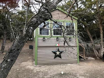 Cozy Cabin for Glamping on a Texas Horse Ranch, Perfect for a Equine Escape - glamping.directory