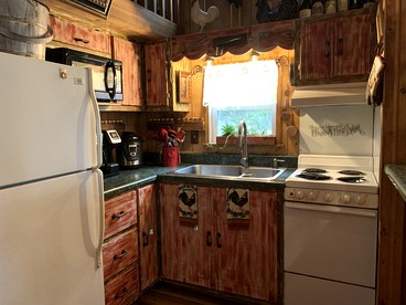 Cozy Cabin for Glamping on a Texas Horse Ranch, Perfect for a Equine Escape - Boerne, Texas - glamping.directory