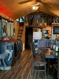 Cozy Cabin for Glamping on a Texas Horse Ranch, Perfect for a Equine Escape - Boerne, Texas - glamping.directory