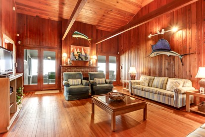 Charming Oceanfront Beach House for Family and Group Getaways in Fernandina Beach, Florida - Fernandina Beach, Florida - glamping.directory