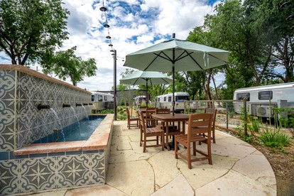 Downtown Prescott AZ Airstream Stay Near Whiskey Row with Outdoor Amenities - Prescott, Arizona - glamping.directory