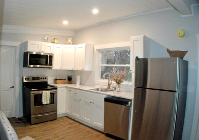 Escape to Enfield: Peaceful Lakefront Cabin on Crystal Lake - Enfield, New Hampshire - glamping.directory