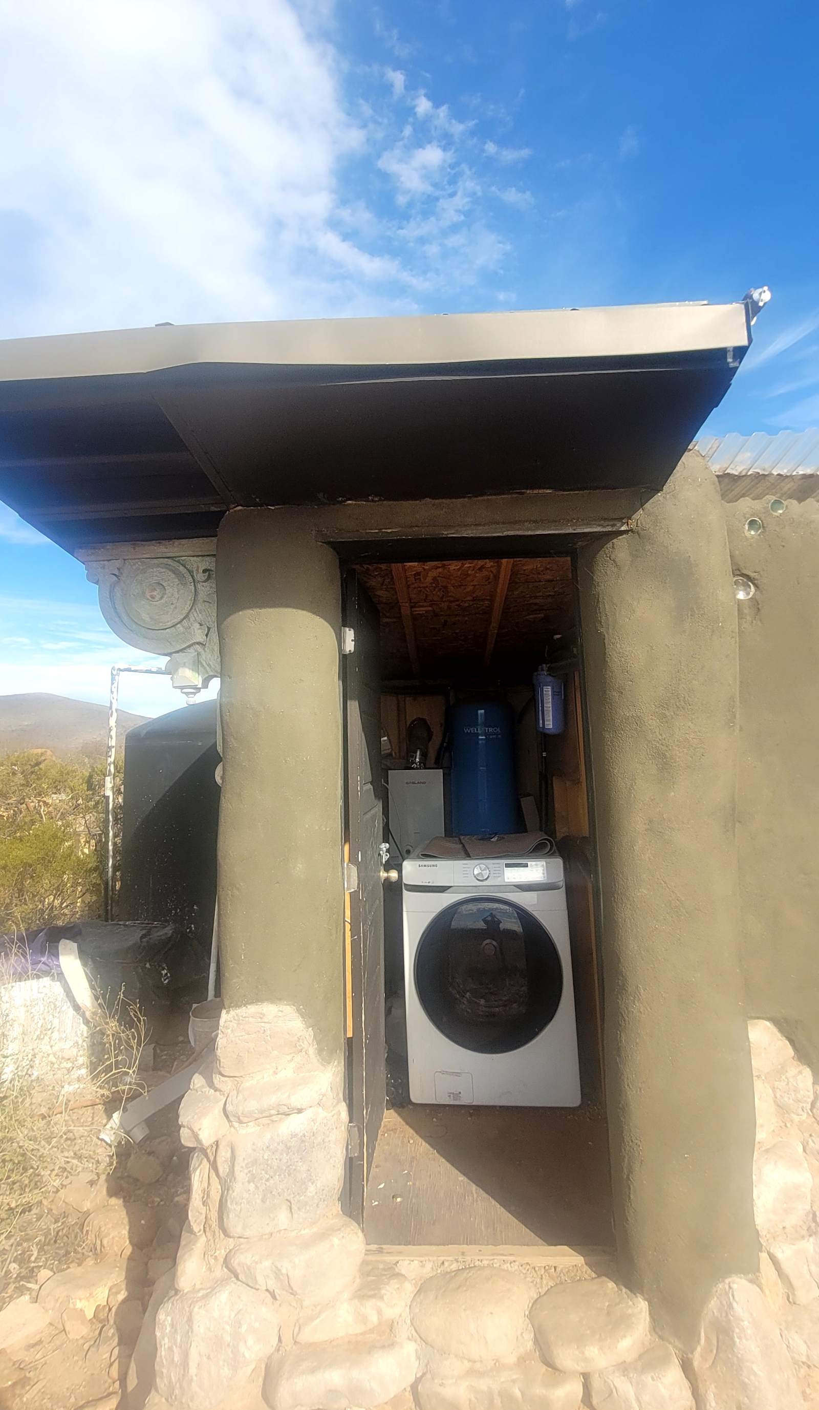 18+ Artists' Nature Retreat - Tombstone, Arizona - glamping.directory