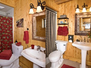Newly Restored Cabin with Views of The Rocky Mountains in Bozeman, Montana - Bozeman, Montana - glamping.directory