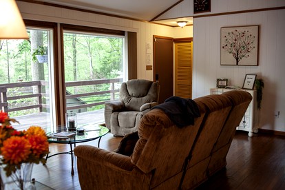 Modern Cabin With Hot Tub Grill in Mount Gretna - Mount Gretna, Pennsylvania - glamping.directory