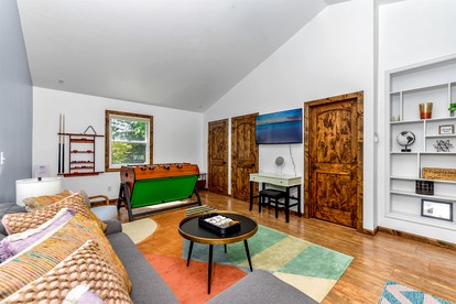 Charming Sister Bay Vacation Home with Hot Tub, Steps from Beach & Downtown, Wisconsin -  Sister Bay, Wisconsin - glamping.directory