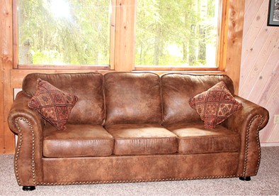 Homey Cabin Rental near the Kenai Wildlife Refuge in Sterling, Alaska - Sterling, Alaska - glamping.directory