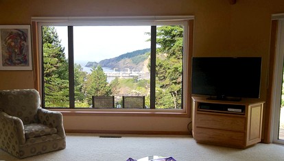 Stunning Cabin Rental with Incredible Ocean Views along the Oregon Coast - Port Orford, Oregon - glamping.directory