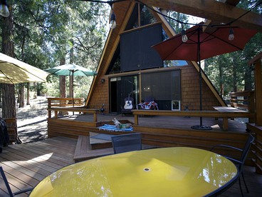 Magnificent Two-Bedroom A-Frame Cabin Rental in Idyllwild, California - Idyllwild-Pine Cove, California - glamping.directory