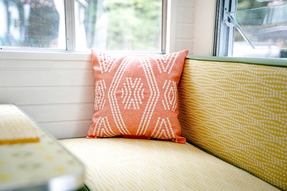 Remote Vintage Camper Rental for Adult-Only Retreat in Franklin, North Carolina - Franklin, North Carolina - glamping.directory