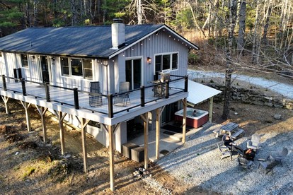 Secluded Mountain Hideaway with Hot Tub & Fire Pit near Lake Toxaway, North Carolina - glamping.directory