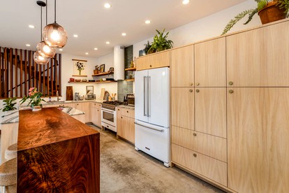 Incredible Villa Rental with Hot Tub and Access to Beaches and Mountains for Unforgettable Trips to California - Montara, California - glamping.directory