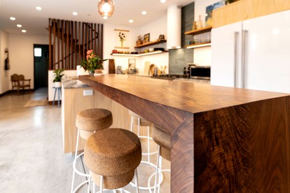 Incredible Villa Rental with Hot Tub and Access to Beaches and Mountains for Unforgettable Trips to California - Montara, California - glamping.directory
