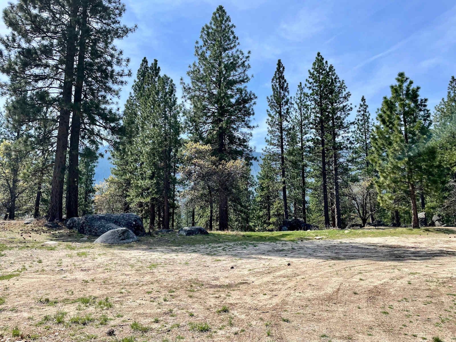 Peaceful RV Camp Sight - glamping.directory