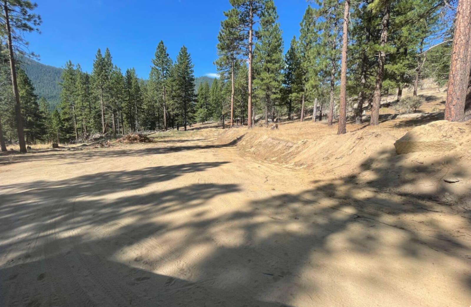 Peaceful RV Camp Sight - Janesville, California - glamping.directory