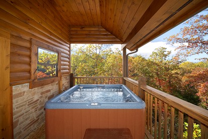 Majestic Cabin near Gatlinburg Perfect for a Getaway in Tennessee - Gatlinburg, Tennessee - glamping.directory