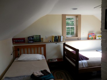 Charming Cottage Rental next to Appalachian Trail in Front Royal, Virginia - Front Royal, Virginia - glamping.directory