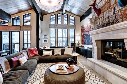 Luxury Mountain Villa with Elevator Perfect for Winter Sports in Vail, Colorado - Vail, Colorado - glamping.directory