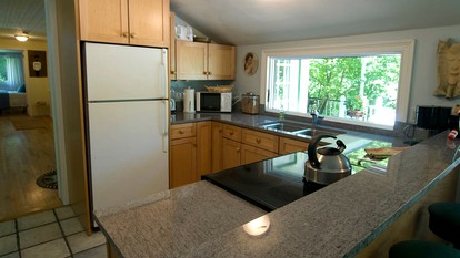 Stunning Creekside Cottage with Waterfall Views in the Catskills, New York - Palenville, New York - glamping.directory