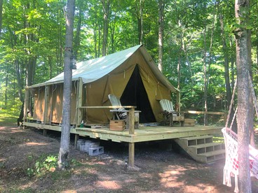 Glamping Campsite Perfect for a Group Getaway near the Finger Lakes of New York - Rushville, New York - glamping.directory