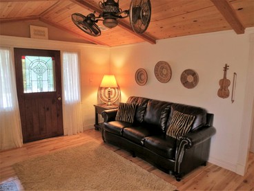 Historic Cottage Perfect for a Weekend Getaway in Prescott, Arizona - Prescott, Arizona - glamping.directory